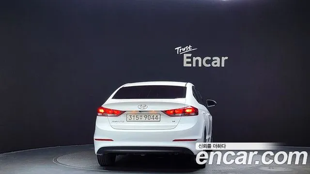 Hyundai Avante AD 2018 Белый из Кореи, фото 5