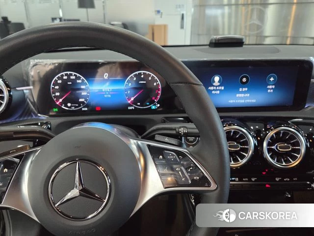 Mercedes-Benz A-Class W177 2025 Черный из Кореи, фото 5