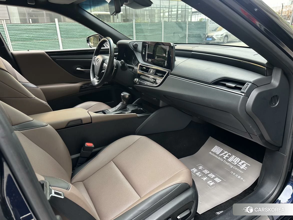 Lexus ES 2022 Синий из Китая, фото 5