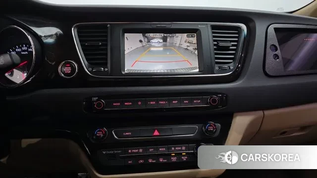 Kia The New Carnival 2019 Белый из Кореи, фото 5