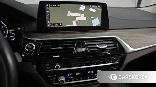 BMW 5 Series (G30) 2019 Черный из Кореи, фото 5