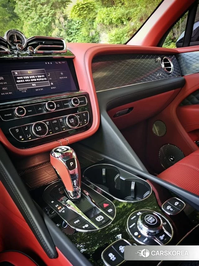Bentley Bentayga 2022 Черный из Кореи, фото 5