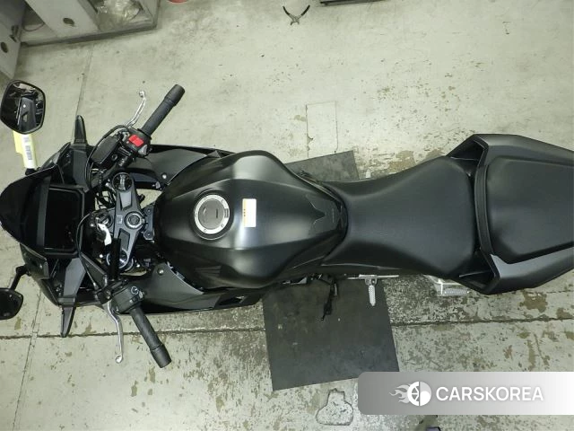 Проданный Honda CBR400R id 3949814 из Японии, фото 2