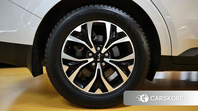 Kia Carnival 4th generation 2020 Серебряный из Кореи, фото 5