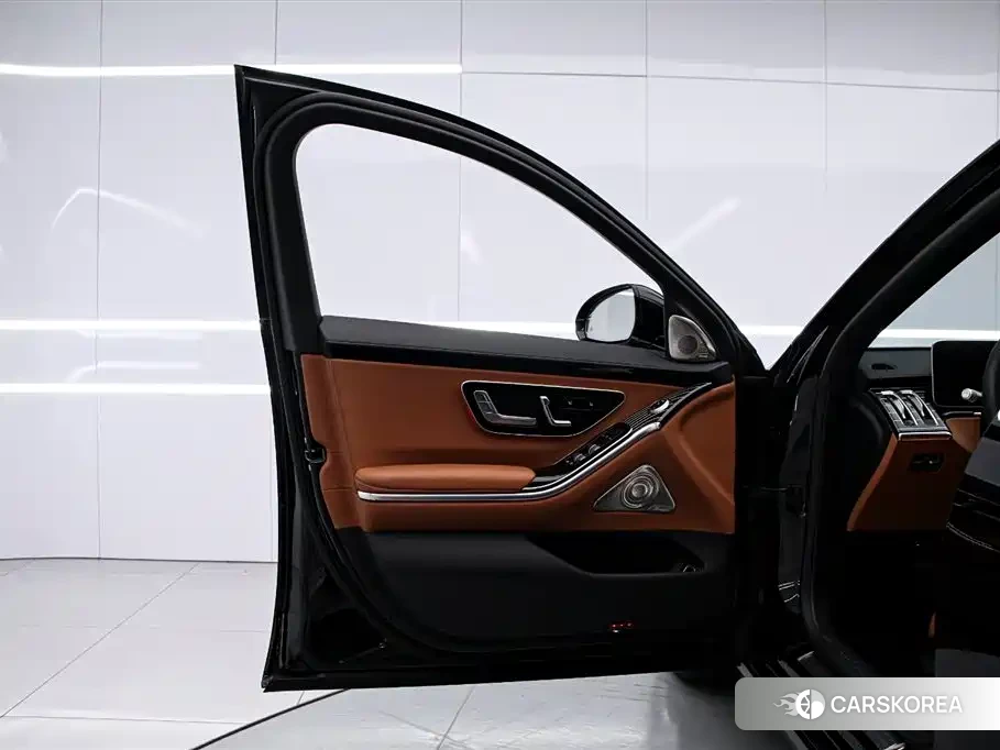 Mercedes-Benz S-Class 2022 Черный из Китая, фото 5