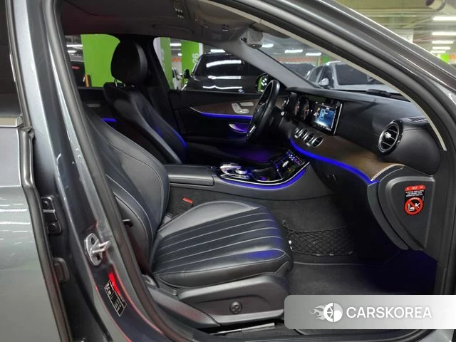 Mercedes-Benz E-Class W213 2019 Серый из Кореи, фото 5