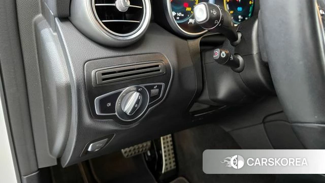 Mercedes-Benz GLC-Class X253 2021 Белый из Кореи, фото 5