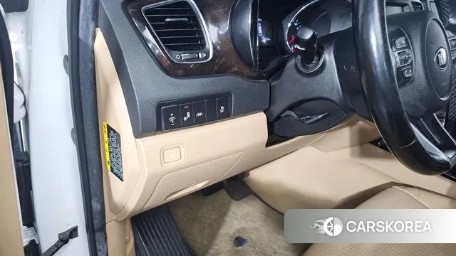 Kia The New Carnival 2018 Белый из Кореи, фото 5