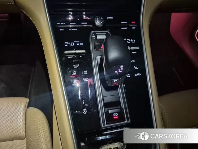 Porsche Panamera (971) 2020 Серебристо-серый из Кореи, фото 5