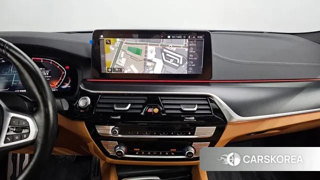 BMW 5 Series (G30) 2023 Синий из Кореи, фото 5