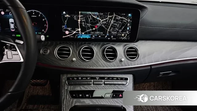 Mercedes-Benz E-Class W213 2022 Черный из Кореи, фото 5