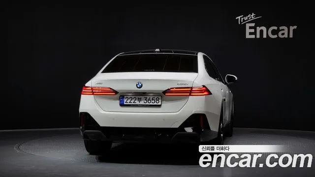 BMW 5 Series (G60) 2023 Белый из Кореи, фото 5