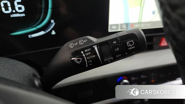 Kia Sportage 5th Generation 2023 Белый из Кореи, фото 5