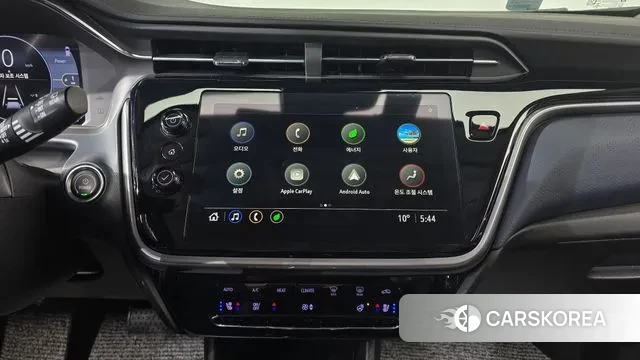 Chevrolet (GM Daewoo) Bolt EUV 2023 Белый из Кореи, фото 5