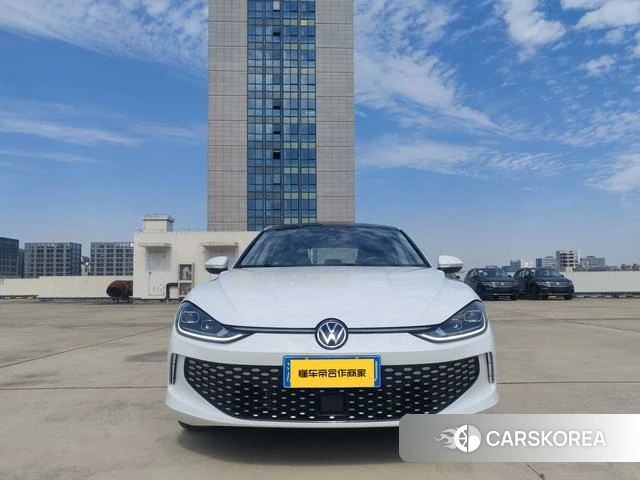 Volkswagen Lingdu 2024 Белый из Китая, фото 5