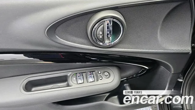 Mini Cooper Clubman 2023 Черный из Кореи, фото 5