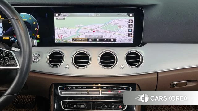 Mercedes-Benz E-Class W213 2021 Серый из Кореи, фото 5