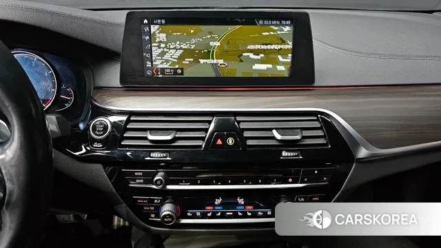 BMW 5 Series (G30) 2018 Черный из Кореи, фото 5