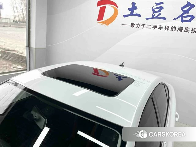 Volkswagen Bora 2022 Белый из Китая, фото 5