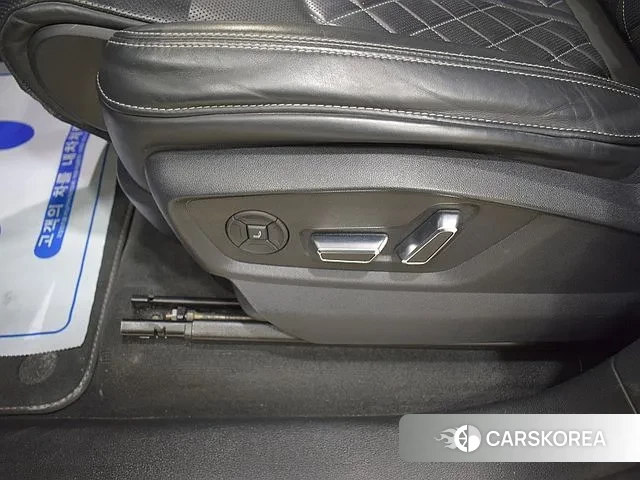 Audi Q8 (4M) 2020 Белый из Кореи, фото 5