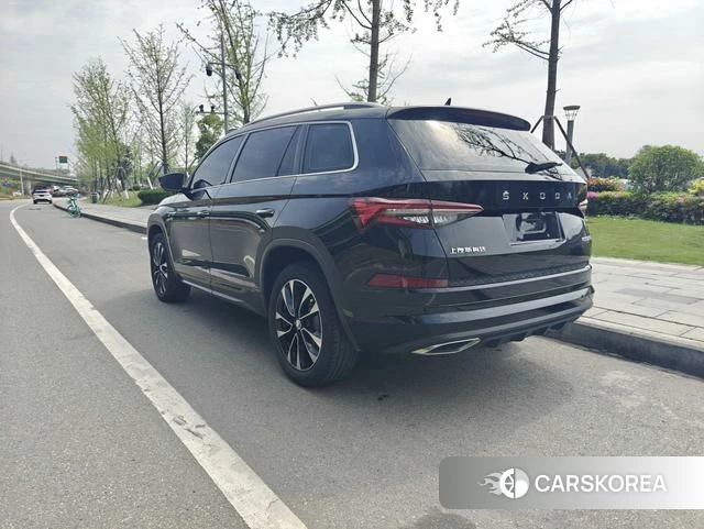 Skoda Kodiak 2023 Черный из Китая, фото 5