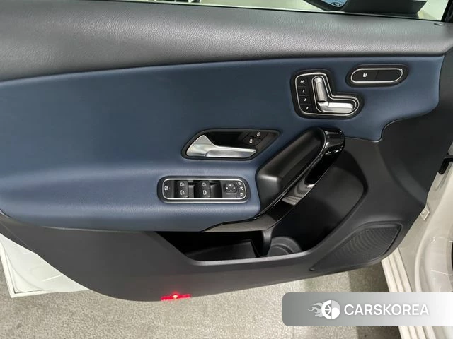 Mercedes-Benz A-Class W177 2019 Белый из Кореи, фото 5