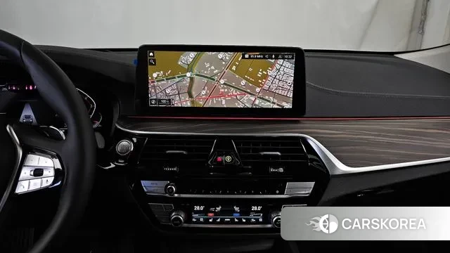 BMW 6 Series GT (G32) 2023 Белый из Кореи, фото 5