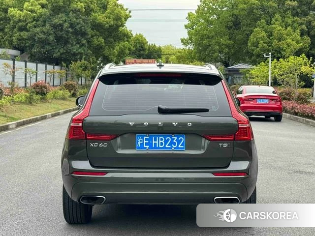 Volvo XC60 2018 Темно-серый из Китая, фото 5