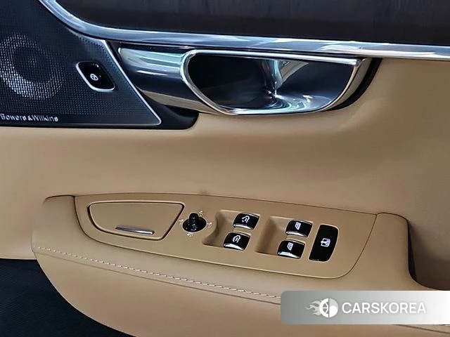 Volvo S90 2020 Черный из Кореи, фото 5