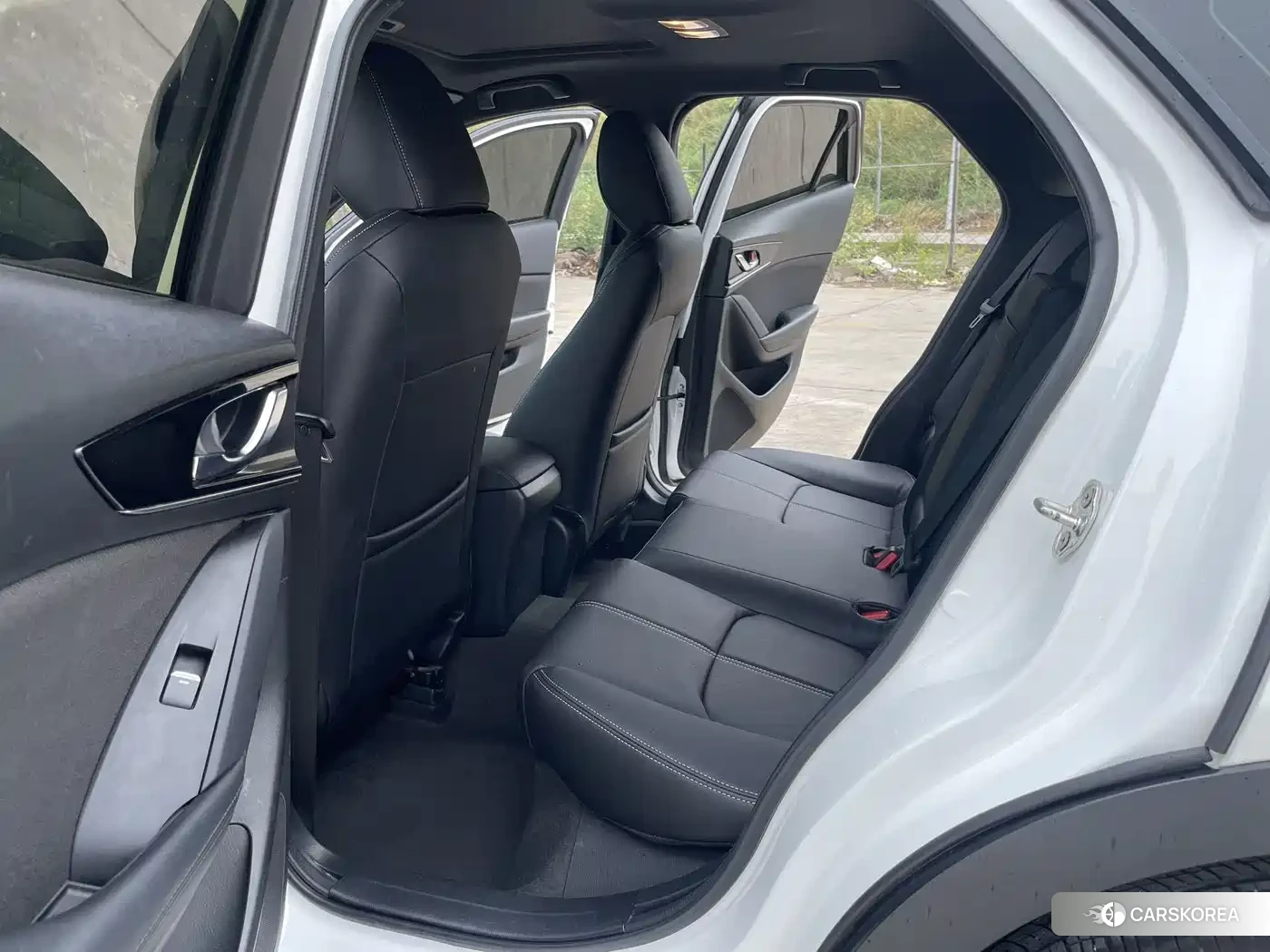 Mazda CX-4 2023 Белый из Китая, фото 5