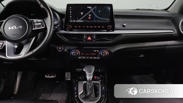 Kia The New K3 2nd generation 2023 Белый из Кореи, фото 5