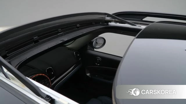 Mini Cooper S Countryman 2023 Серебристо-серый из Кореи, фото 5