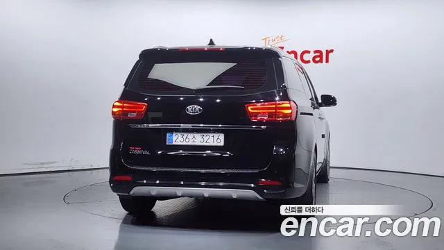 Kia The New Carnival 2018 Черный из Кореи, фото 5