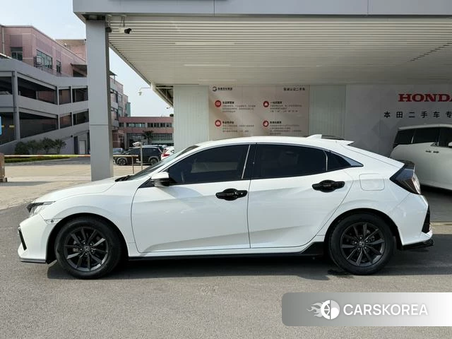 Honda Civic 2022 Белый из Китая, фото 5