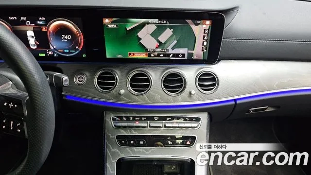 Mercedes-Benz E-Class W213 2023 Белый из Кореи, фото 5