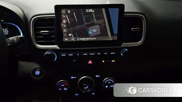 Hyundai Venue 2023 Серебряный из Кореи, фото 5