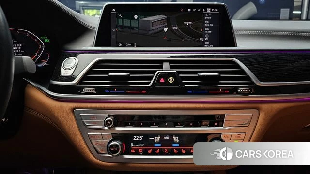 BMW 7 Series (G11) 2022 Серебристо-серый из Кореи, фото 5