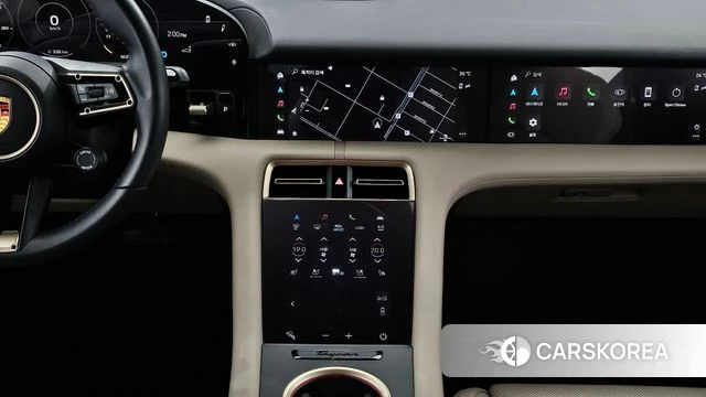 Porsche Taycan 2021 Серебристо-серый из Кореи, фото 5