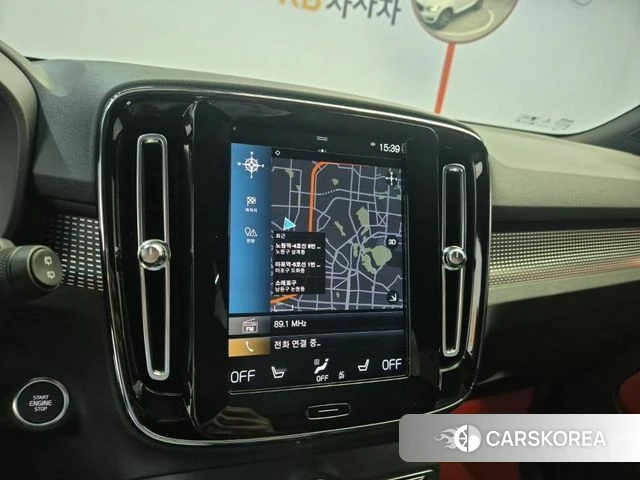 Volvo XC40 2021 Белый из Кореи, фото 5