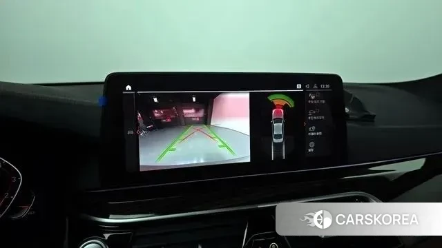 BMW 5 Series (G30) 2020 Серебристо-серый из Кореи, фото 5