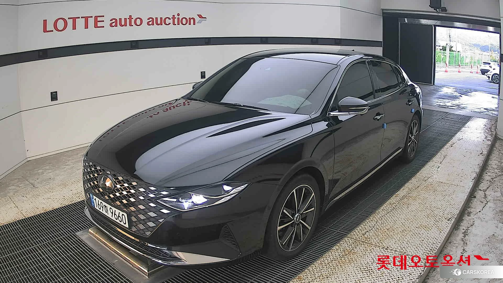 Hyundai Grandeur 2022 Midnight Black Pearl из Кореи, фото 5