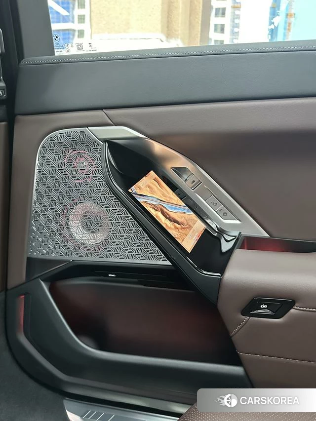 BMW 7 series 2023 Черный из Китая, фото 5