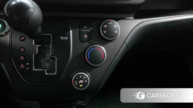 Kia The New Kia Ray 2023 Белый из Кореи, фото 5
