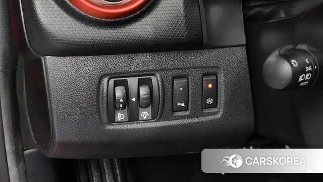 Renault Korea (Samsung) Clio 2019 Красный из Кореи, фото 5