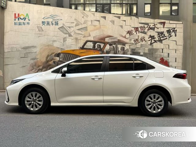 Toyota Corolla 2021 Белый из Китая, фото 5