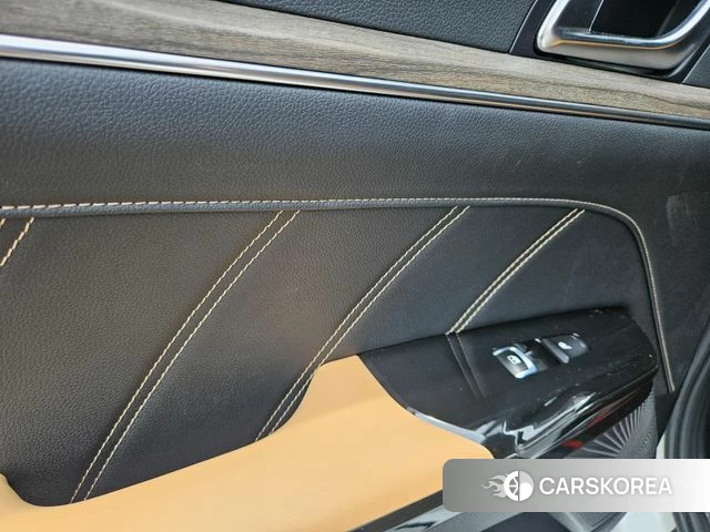 Kia K5 3rd generation 2023 Белый из Кореи, фото 5