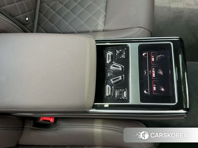 Audi A8 2025 Черный из Китая, фото 5