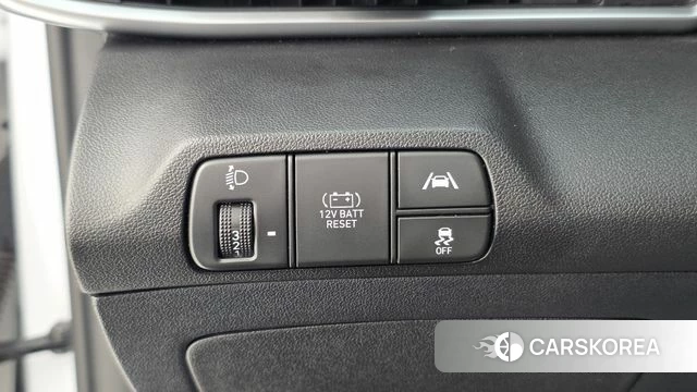 Hyundai Avante Hybrid (CN7) 2023 Белый из Кореи, фото 5