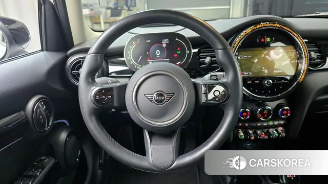 Mini Cooper 2023 Белый из Кореи, фото 5