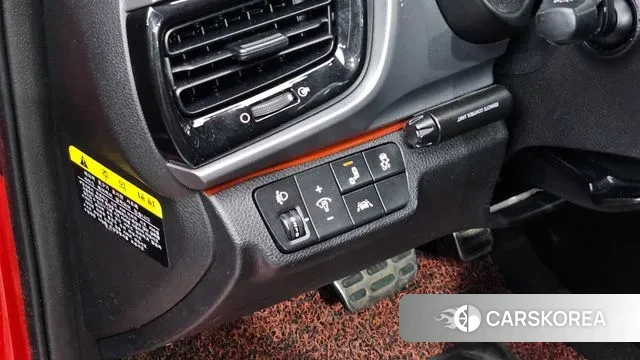 Kia Stonic 2018 Красный из Кореи, фото 5